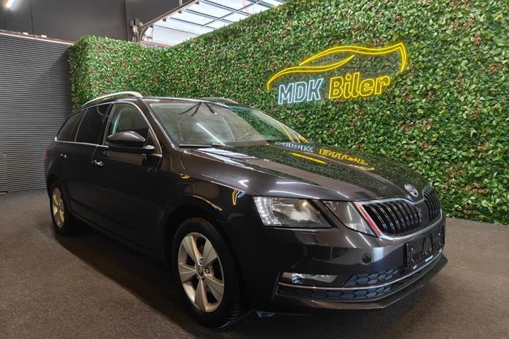 undefined Skoda Octavia fra 2018 set udefra