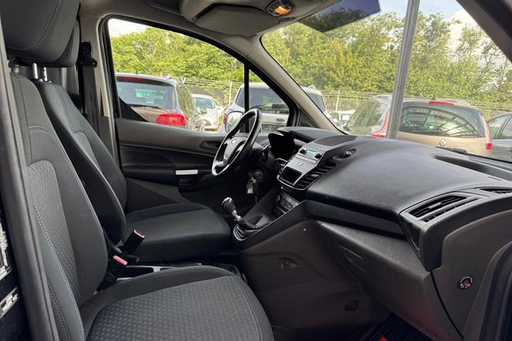 Sort Ford Transit Connect fra 2019