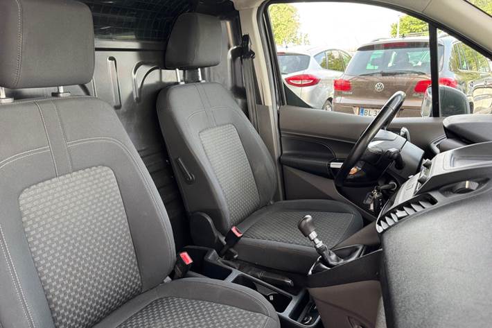 Sort Ford Transit Connect fra 2019