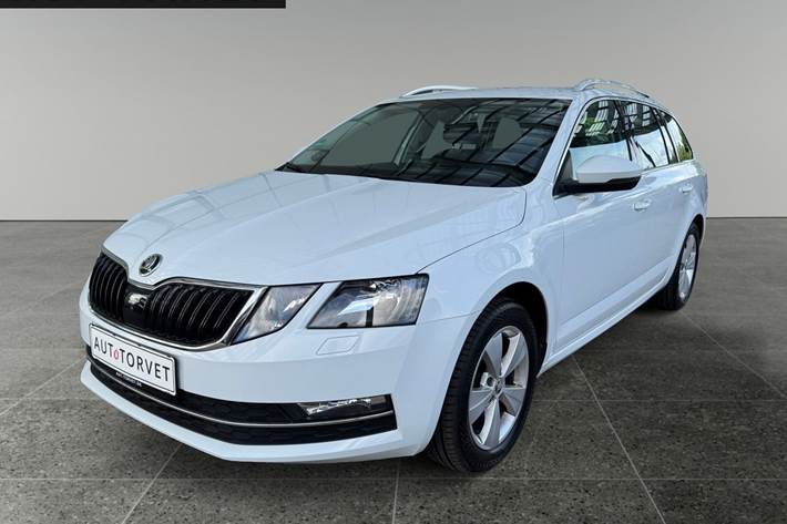 Hvid Skoda Octavia fra 2019 set udefra