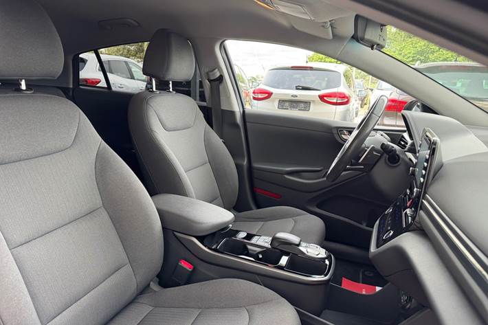 Sort Hyundai Ioniq fra 2020