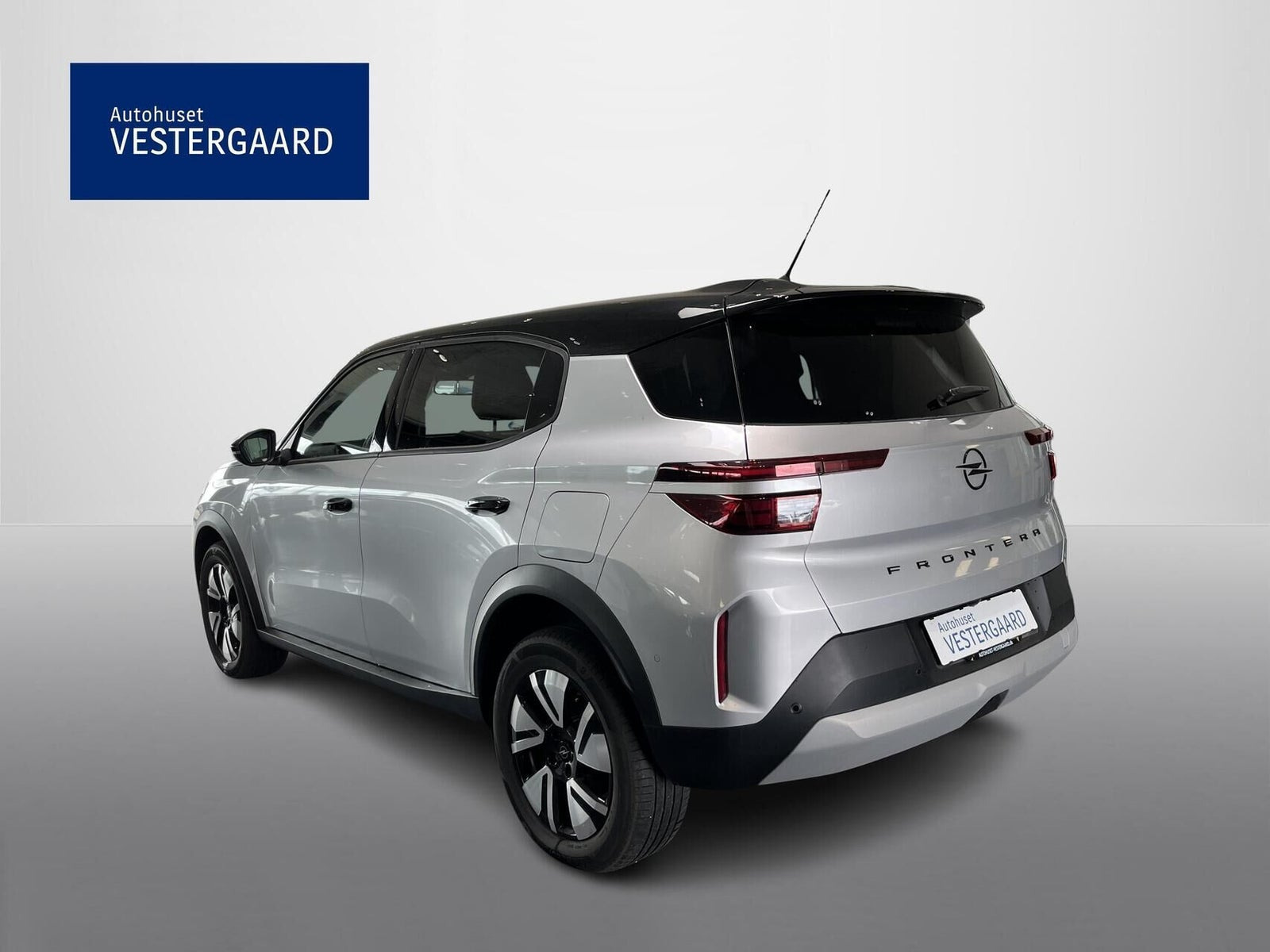 Sølv Opel Frontera fra 2025
