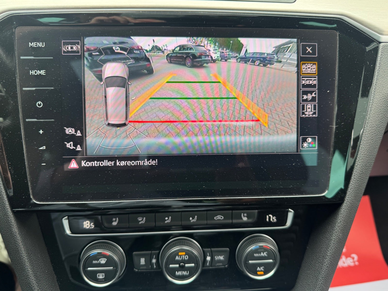 Hvid VW Passat Alltrack fra 2018