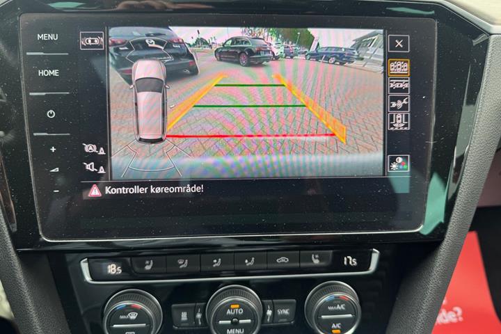 Hvid VW Passat Alltrack fra 2018