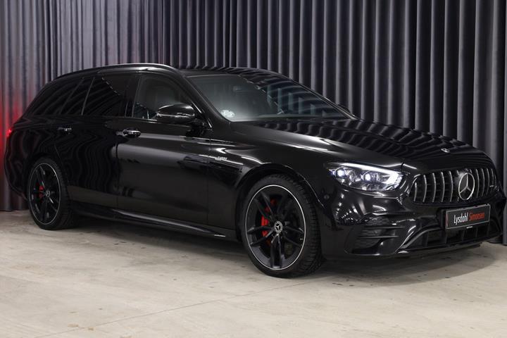 Grå Mercedes E53 fra 2020