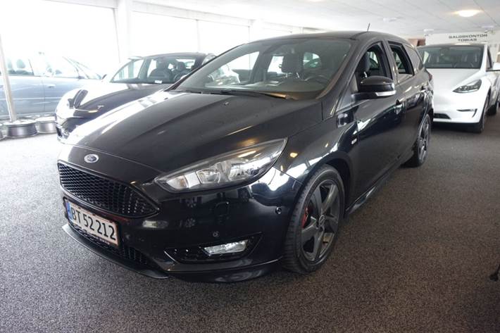 Sort Ford Focus fra 2017