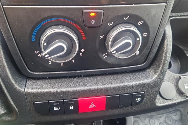 Hvid Citroën Jumper 33 fra 2022