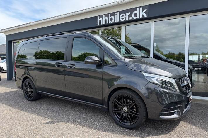 Grå Mercedes V300 d fra 2020