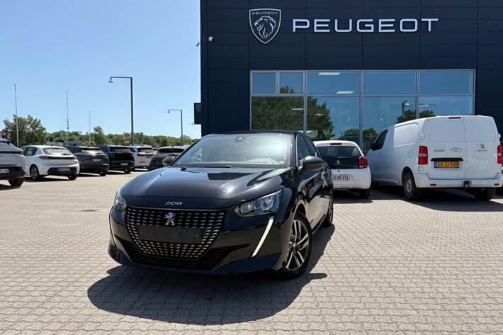 Rød Peugeot 208 fra 2021