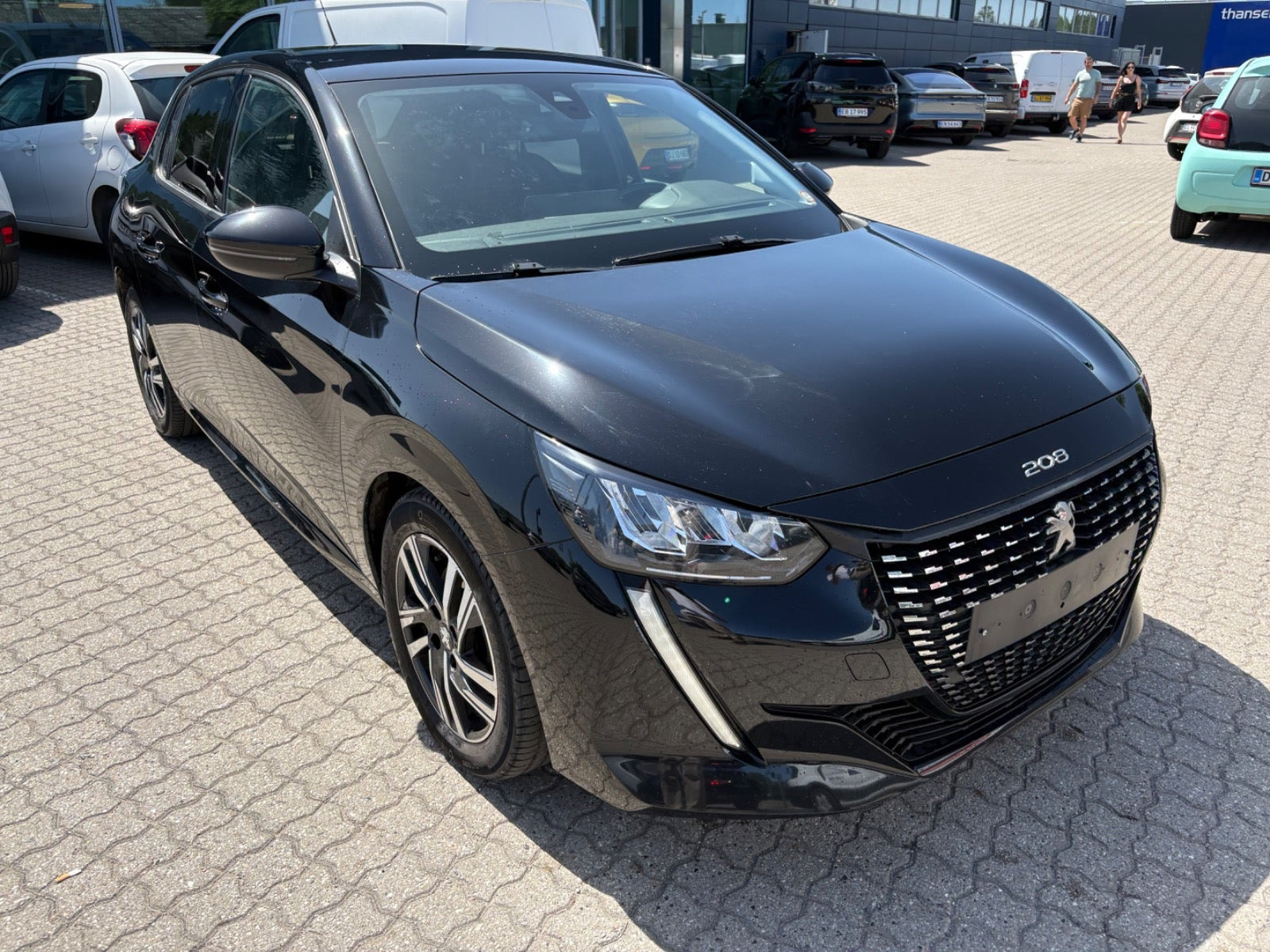 Rød Peugeot 208 fra 2021