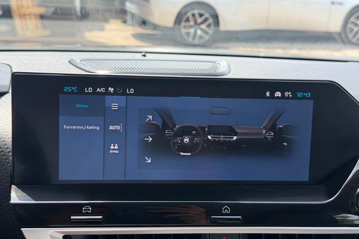 Grå Citroën ë-C4 fra 2025