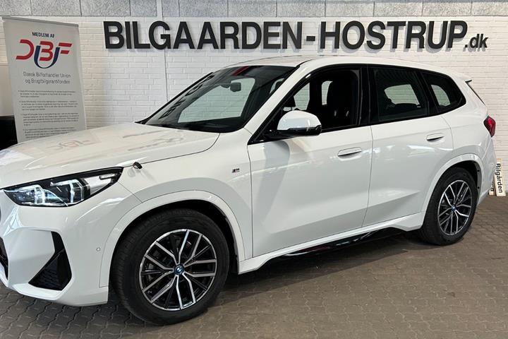 Hvid BMW iX1 fra 2023