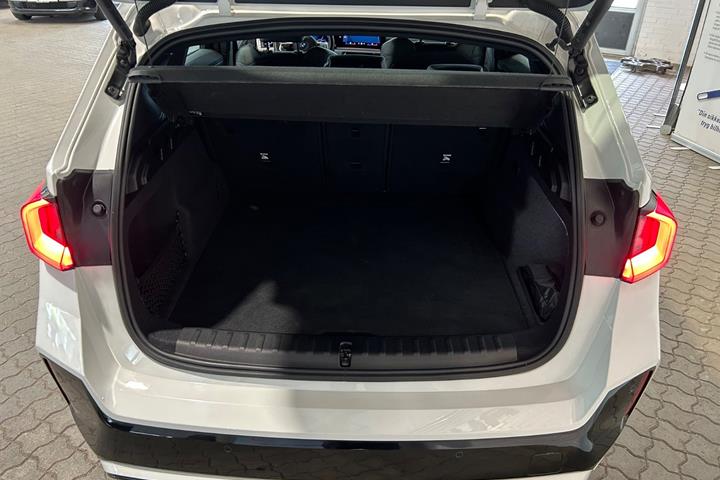 Hvid BMW iX1 fra 2023