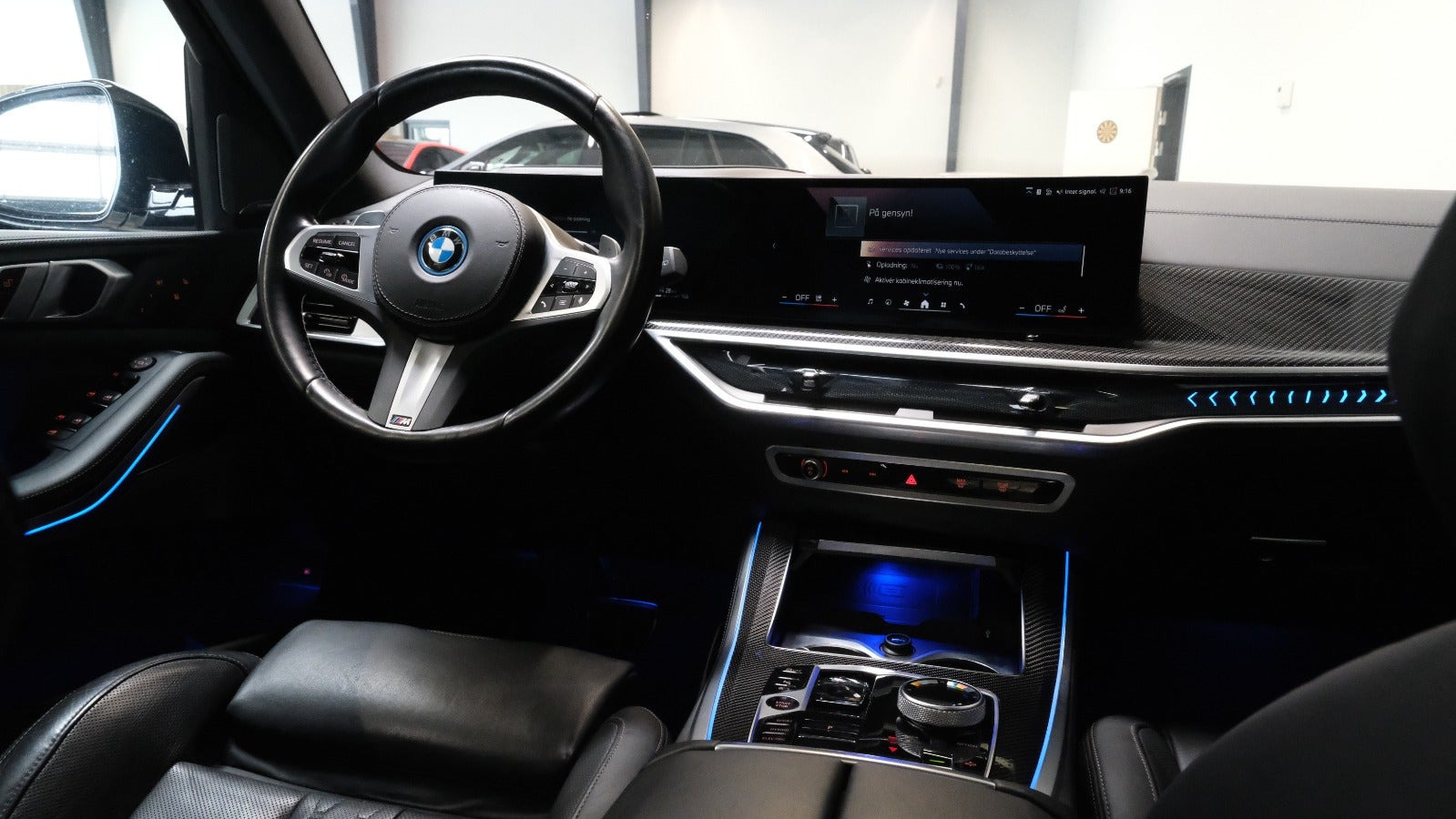Hvid BMW X5 fra 2023