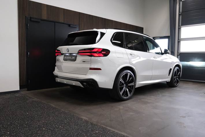 Hvid BMW X5 fra 2023