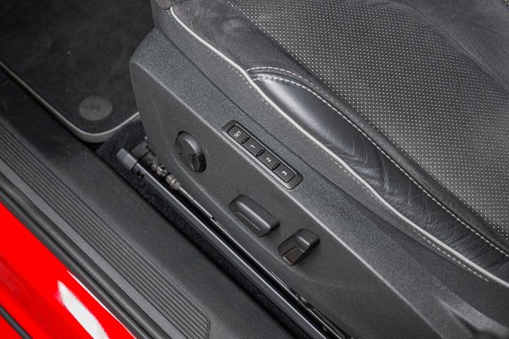 Rød Skoda Enyaq fra 2022