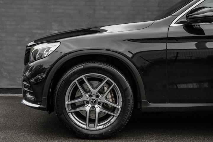 Sort Mercedes GLC250 d fra 2018