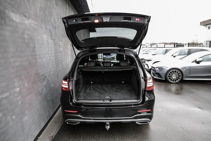 Sort Mercedes GLC250 d fra 2018