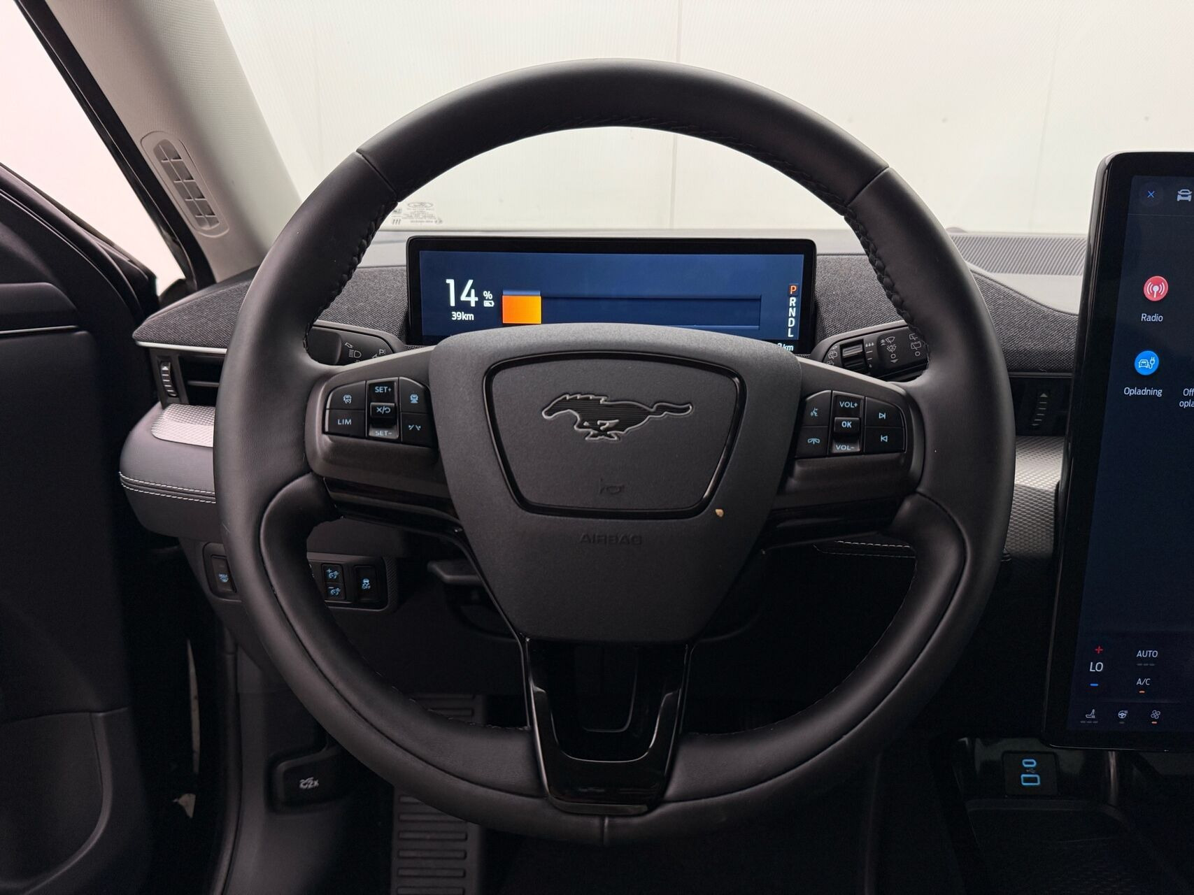 Ford Mustang Mach-E Long Range, 294hp, 2023