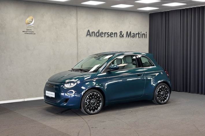 Grøn Fiat 500e fra 2023