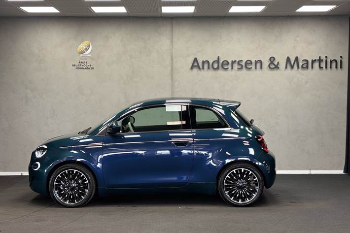 Grøn Fiat 500e fra 2023