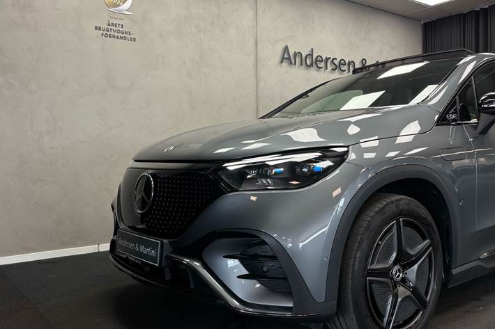 Grå Mercedes EQE 350 fra 2023