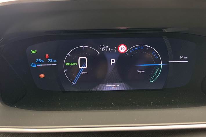 Sort Peugeot e-2008 fra 2026