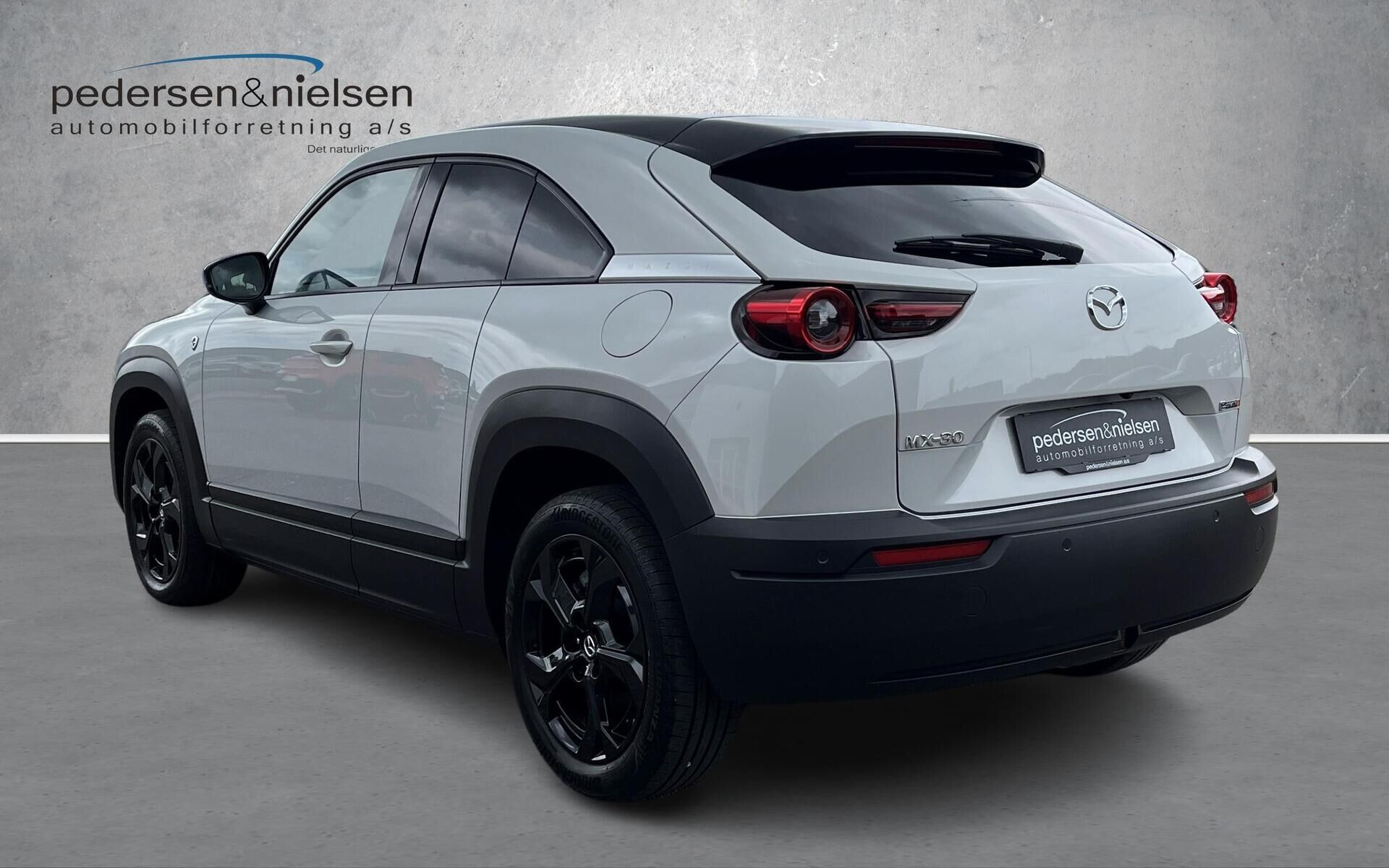 Hvid Mazda MX-30 fra 2025