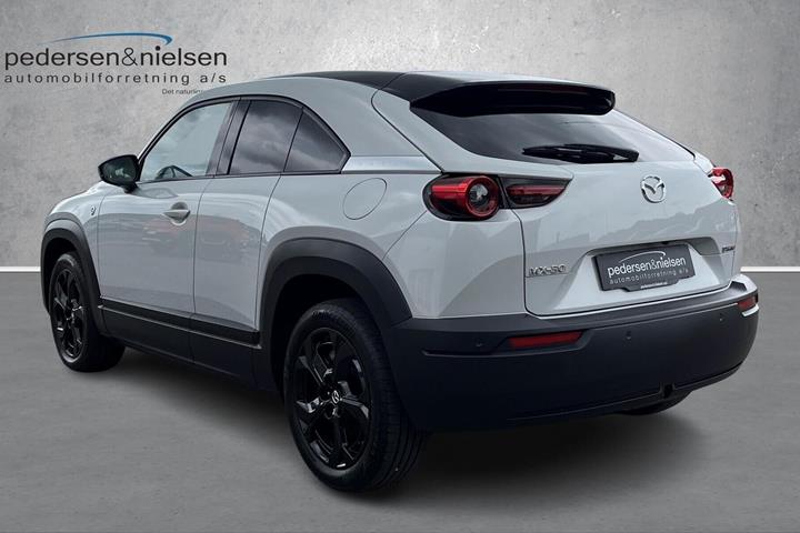 Hvid Mazda MX-30 fra 2025