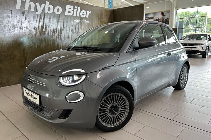 Grå Fiat 500e fra 2022 set udefra