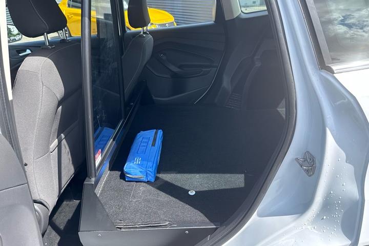 Hvid Ford Kuga fra 2018