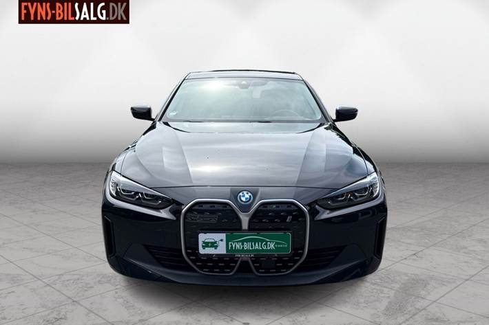 Sort BMW i4 fra 2024