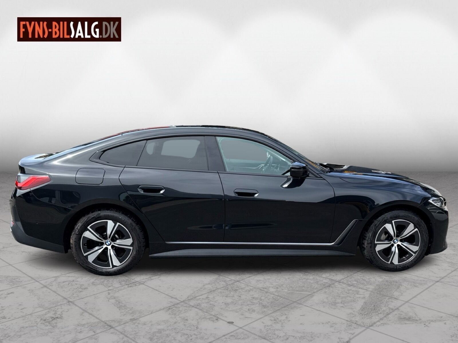 Sort BMW i4 fra 2024