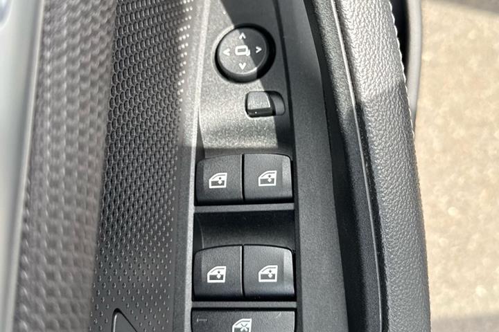 Sort BMW i4 fra 2024