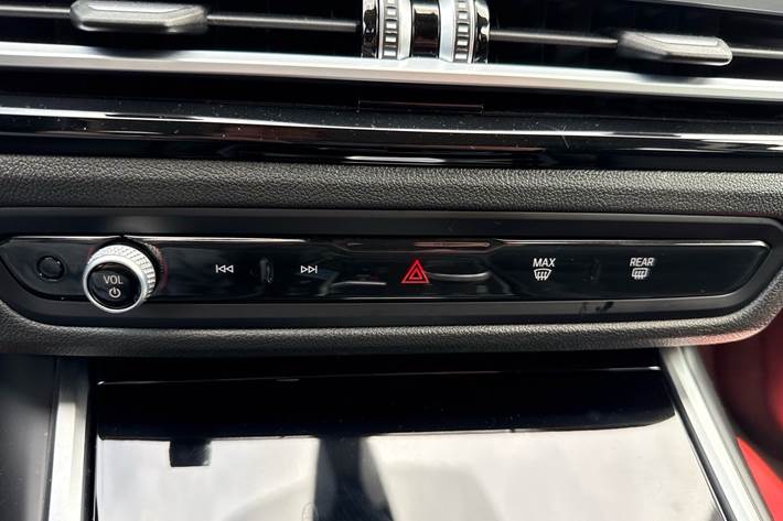 Sort BMW i4 fra 2024