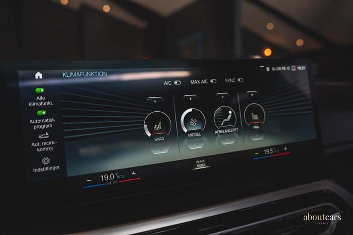 Blå BMW i4 fra 2022