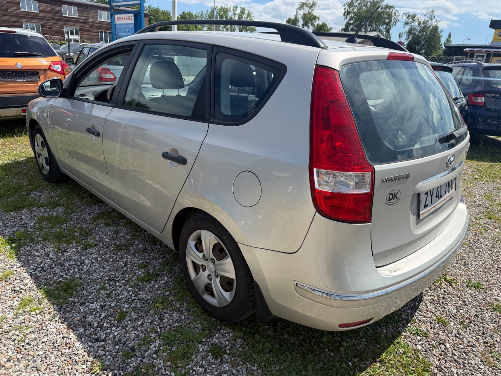 Grå Hyundai i30 fra 2009