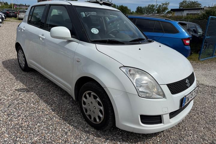 Hvid Suzuki Swift fra 2009
