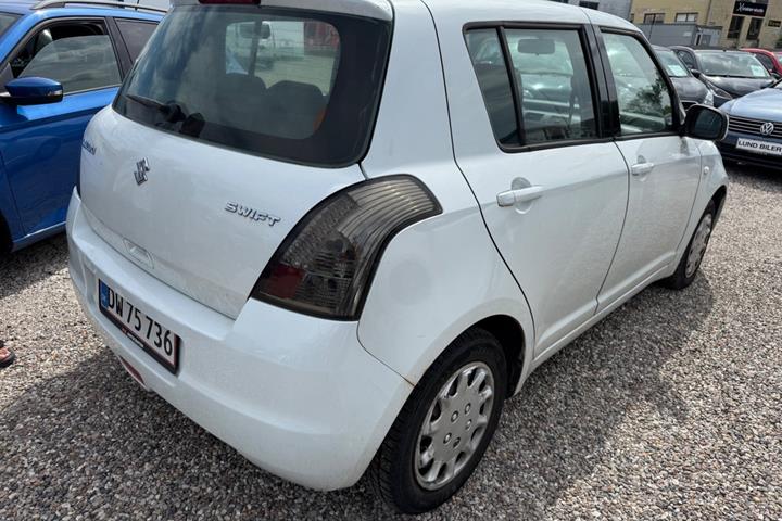 Hvid Suzuki Swift fra 2009