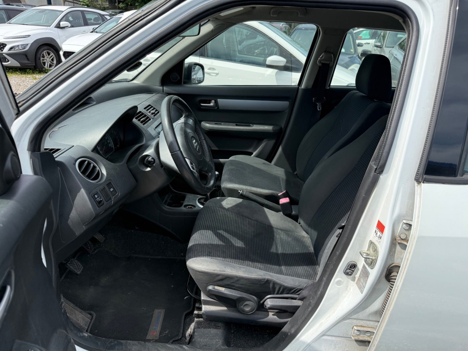 Hvid Suzuki Swift fra 2009