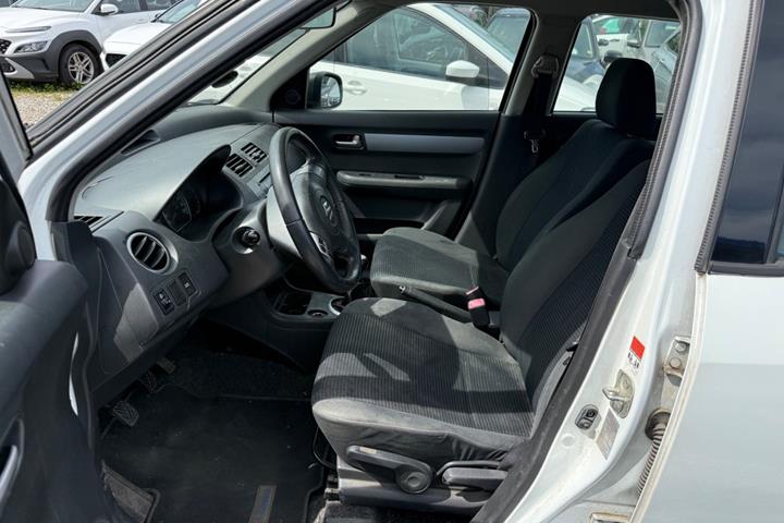 Hvid Suzuki Swift fra 2009