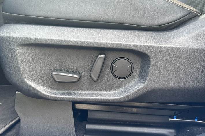 Blå VW Amarok fra 2023