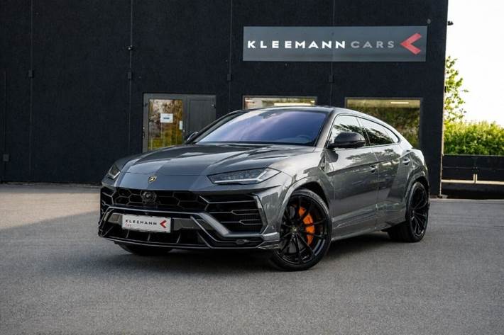 Grå Lamborghini Urus fra 2020