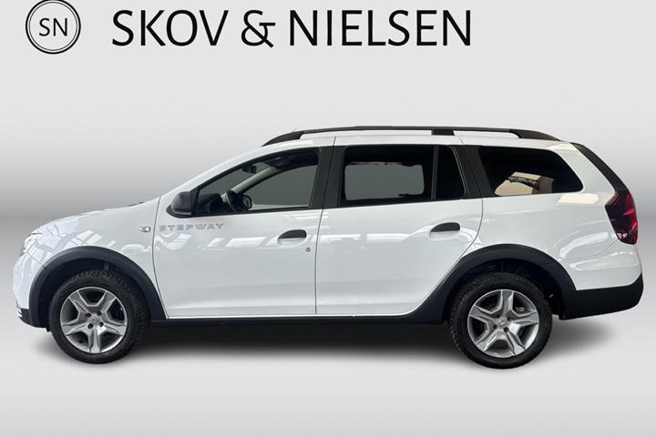 Hvid Dacia Logan Stepway fra 2017