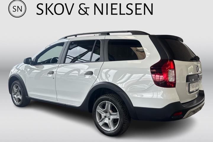 Hvid Dacia Logan Stepway fra 2017