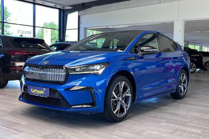 Blå Skoda Enyaq fra 2024