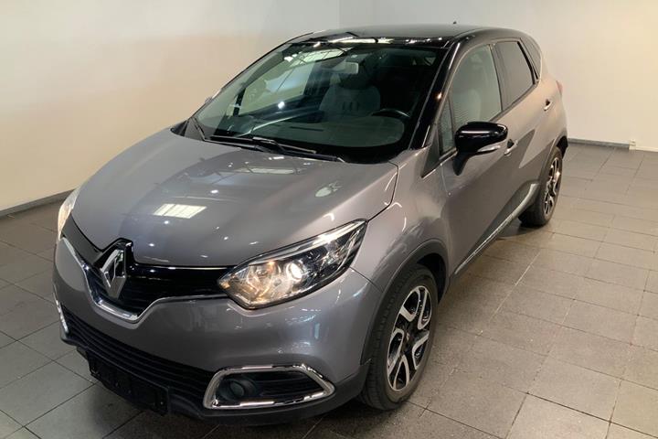 Grå Renault Captur fra 2016 set udefra