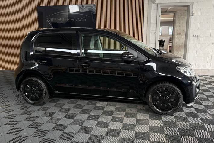 Sort VW UP! fra 2017