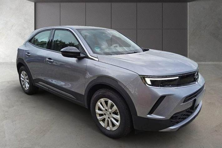 Grå Opel Mokka-e fra 2023