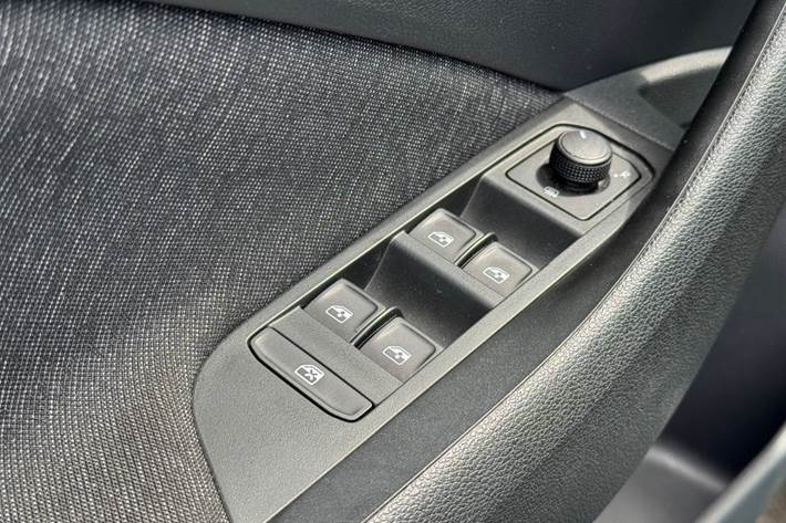 Grå Skoda Scala fra 2021